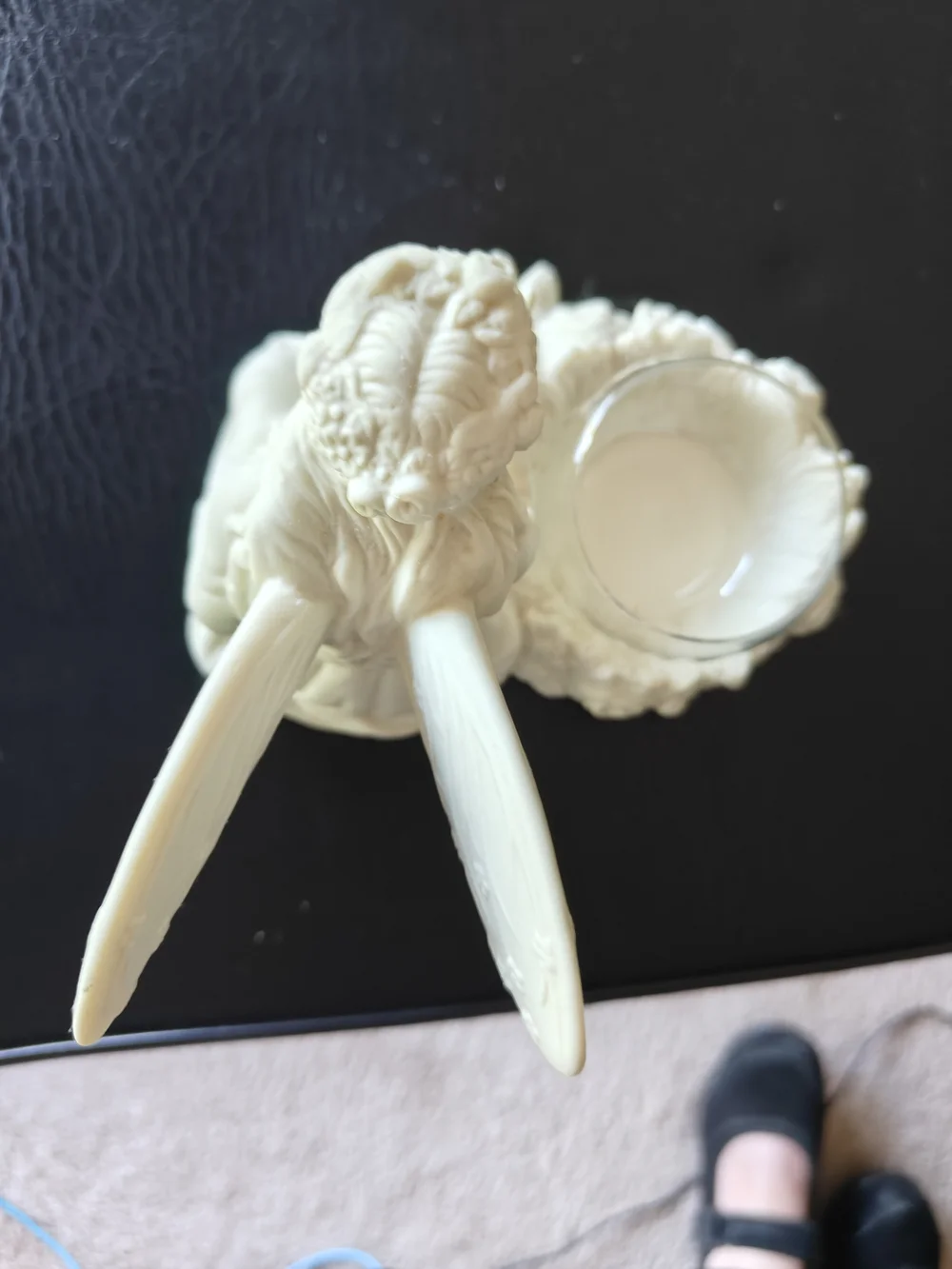 PartyLite Cream Angel Tea Light Holder with Floral Accents - Picture 5 of 6